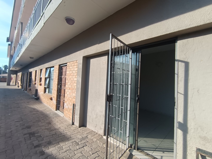 To Let 1 Bedroom Property for Rent in Die Bult North West